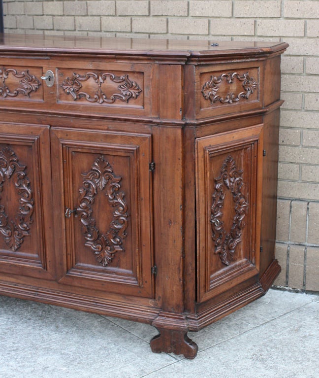 italian credenza furniture