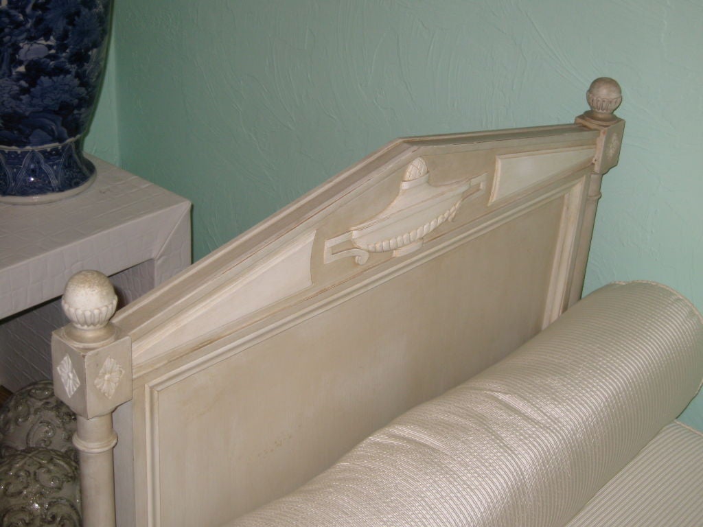 NEOCLASSICAL FRENCH DAYBED 2