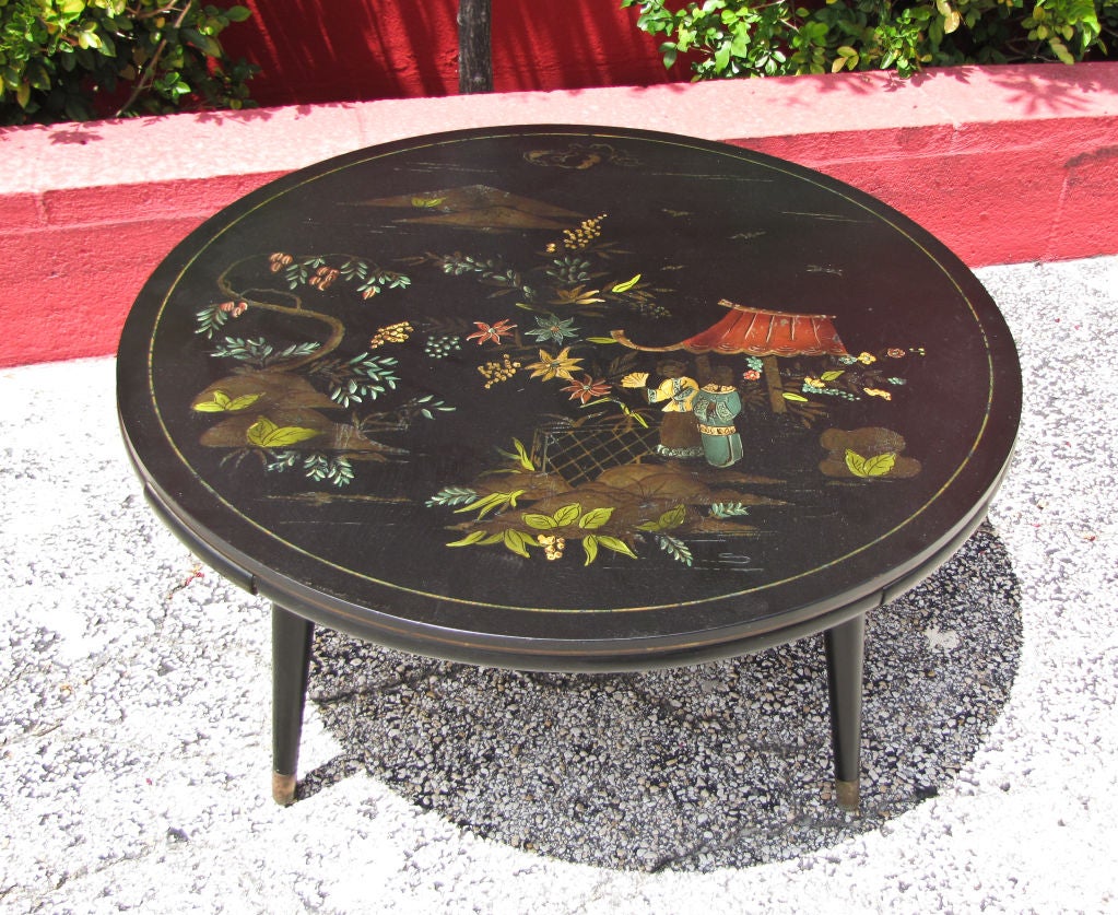 American Chinese Modern Round Lacquered Coffee Table