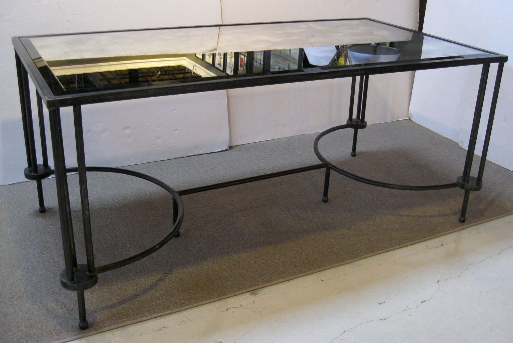 IRON TABLE WITH MIRRORED TOP
