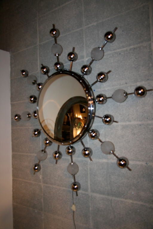Illuminated Italian Mirror In Excellent Condition In Los Angeles, CA