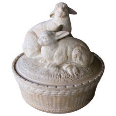 Charmant bol en poterie française de couleur beige avec couvercle décoratif