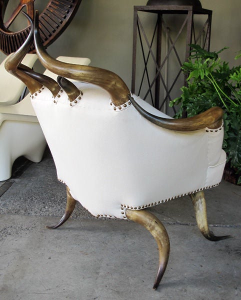 A Large-Scaled American Steer Horn Upholstered Club Chair 5