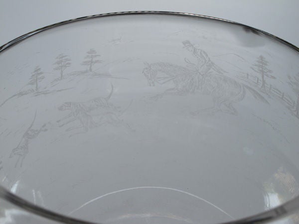 Ein großformatiges und stark modelliertes englisches Klarglaskompott mit geätzter Jagdszene; möglicherweise von der Glashütte Stuart