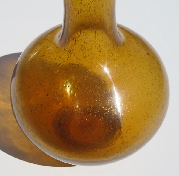 A Large Chinese Qianlong Style Amber-Colored Peking Glass Vase 3