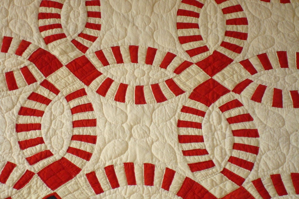 20THC RED & CREAM  PIECED  WEDDING RING QUILT