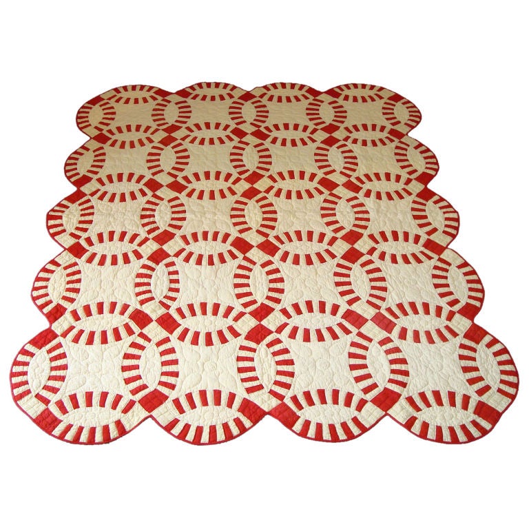 20THC RED and CREAM PIECED WEDDING RING QUILT at 1stDibs