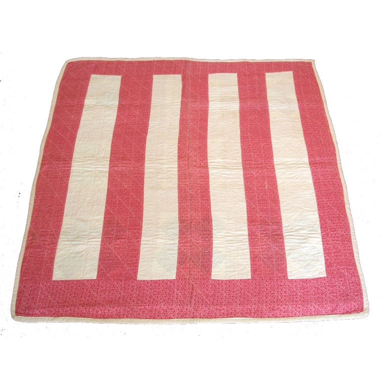 19. Jahrhundert Machine Stitched Calico Bar Crib Steppdecke in Rosa und Creme