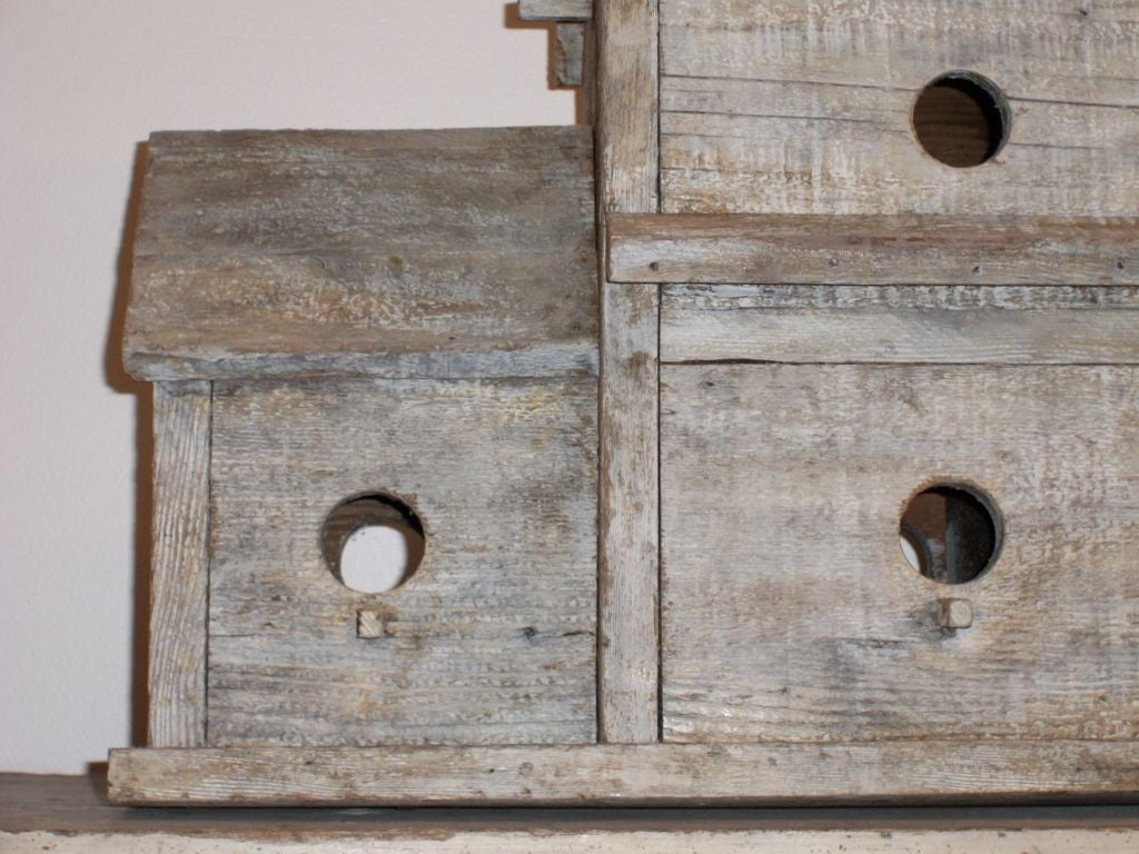 20TH C. MARTIN WOODEN BIRD HOUSE