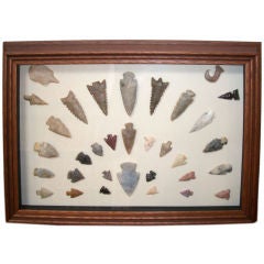 FANTASTIC COLLECTION 19THC AMERICAN INDIAN ARROWHEADS IN FRAME