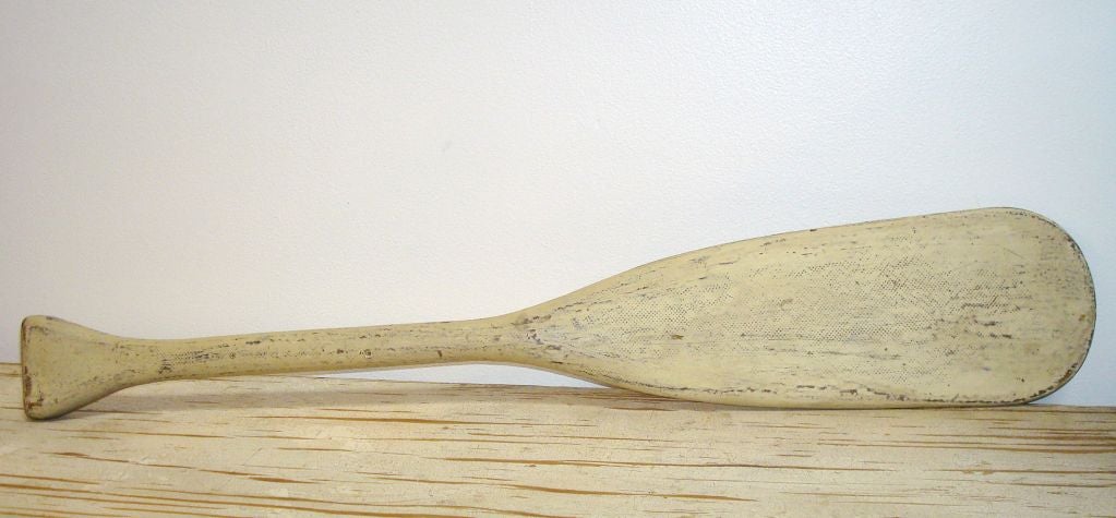 19TH C. ORIGINAL CREAM PAINTED PADDLE