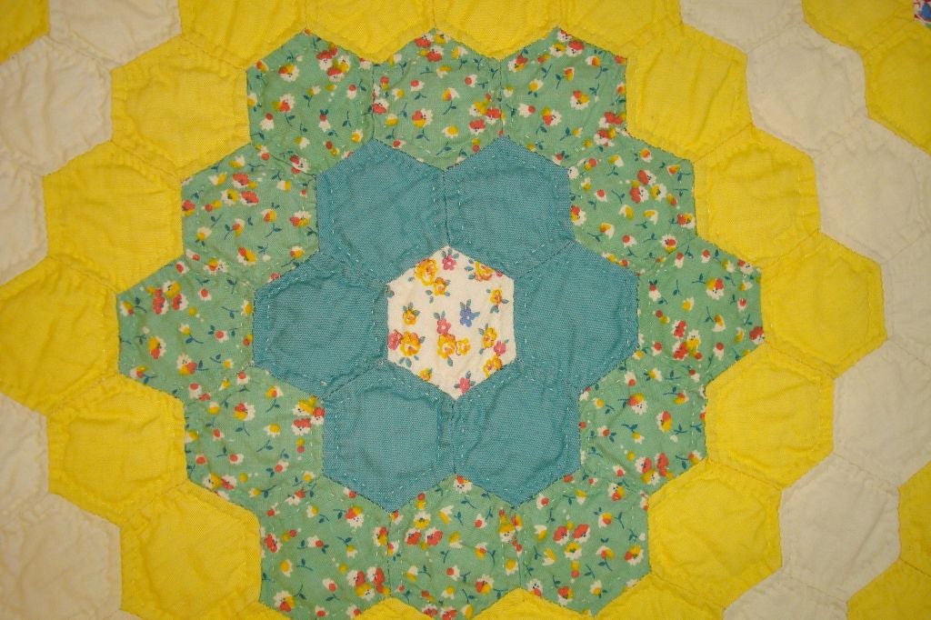 1930'S FLOWER GARDEN QUILT IN PASTEL COLORS 1