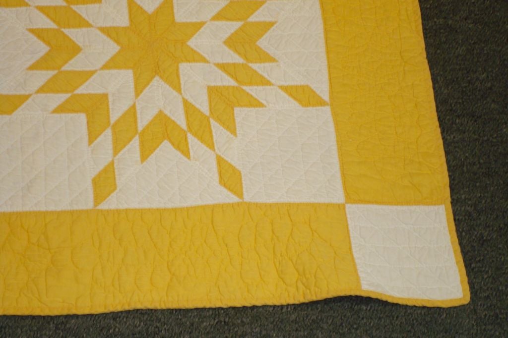 American MATCHING PAIR OF TOUCHING STAR QUILTS