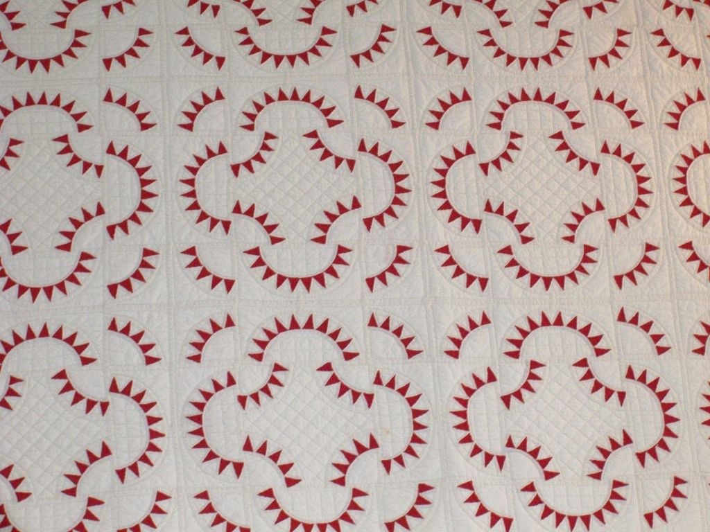 RARE RED & WHITE PICKLE DISH VARIATION QUILT FROM PA.