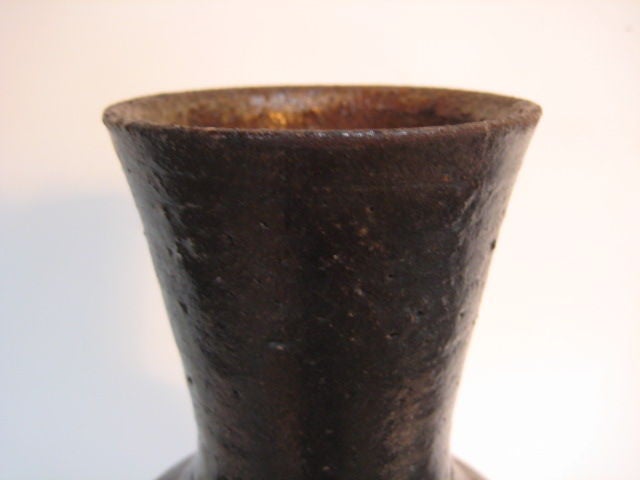 A Ceramic Vase by Frans Wildenhain For Sale 2