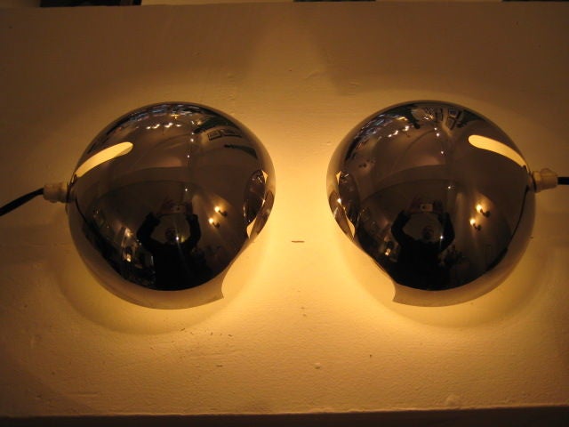 Chrome Paire de lampes de chevet par Reggiani en vente