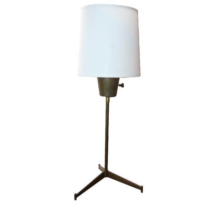 Paul McCobb E-9 Tripod Brass Table Lamp For Sale
