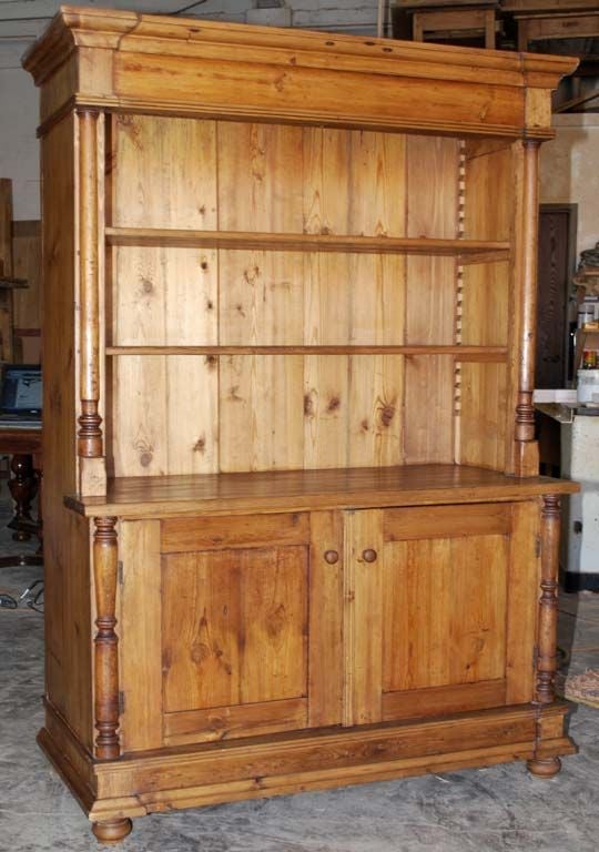 Baltic Country Hutch
