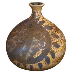 A beautiful Anthony H. Ivins stoneware vessel