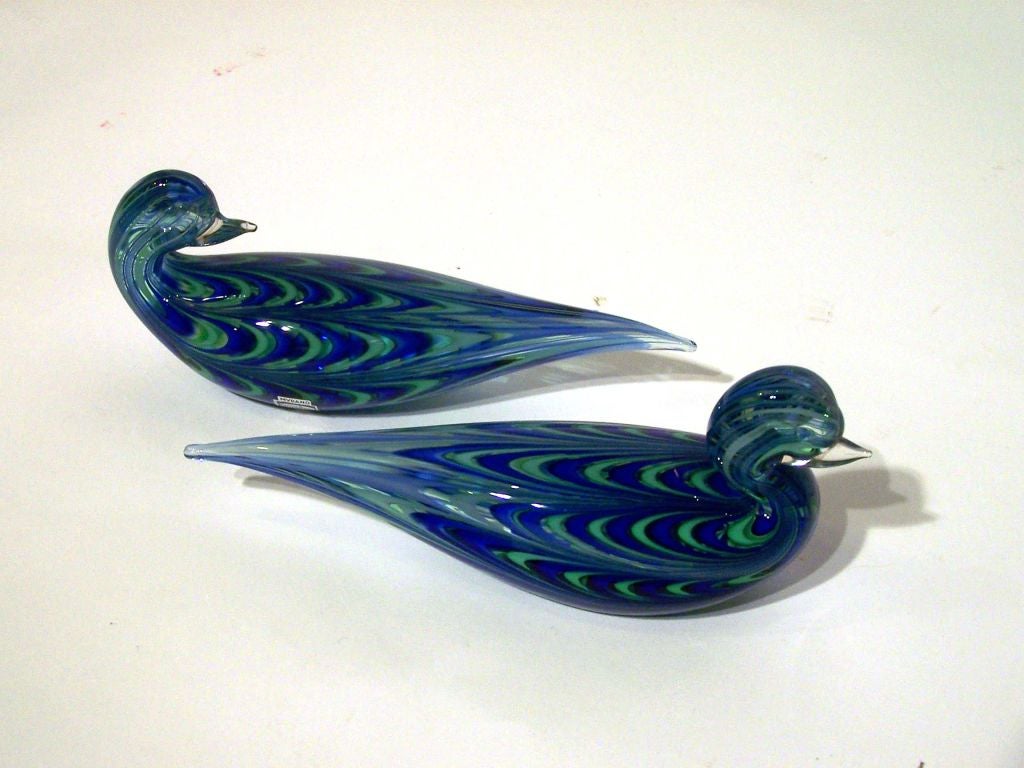 Pair of exquisite birds by Gino Cenedese, Murano, Italy.  Both pieces signed 