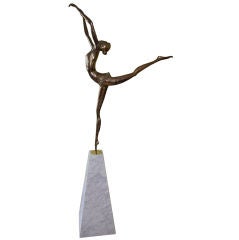 EXPRESSIVE AND GRACEFUL SCULPTURE BY HATTANKITKOSOL SOMCHAI