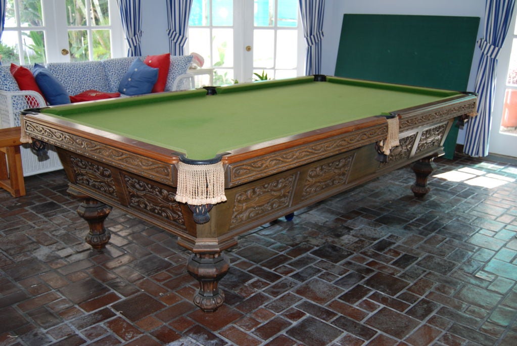 Walnut SUPERB BRUNSWICK BILLIARD/POOL TABLE