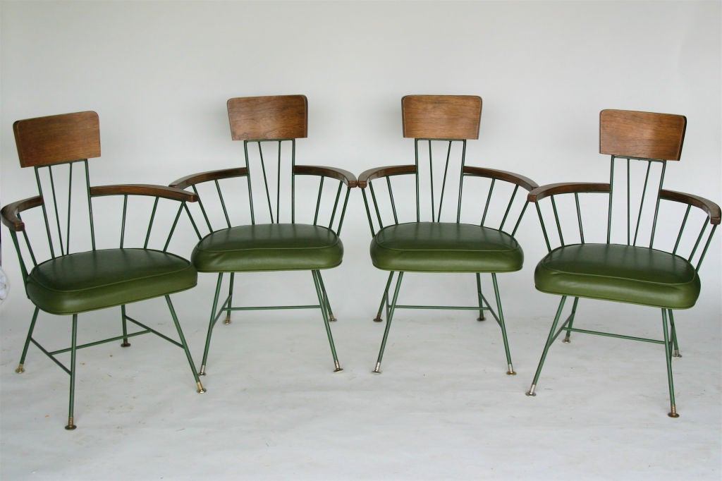 Unique Color and Beautifully Patterned  Round Top.   Matching Chairs in Excellent Condition