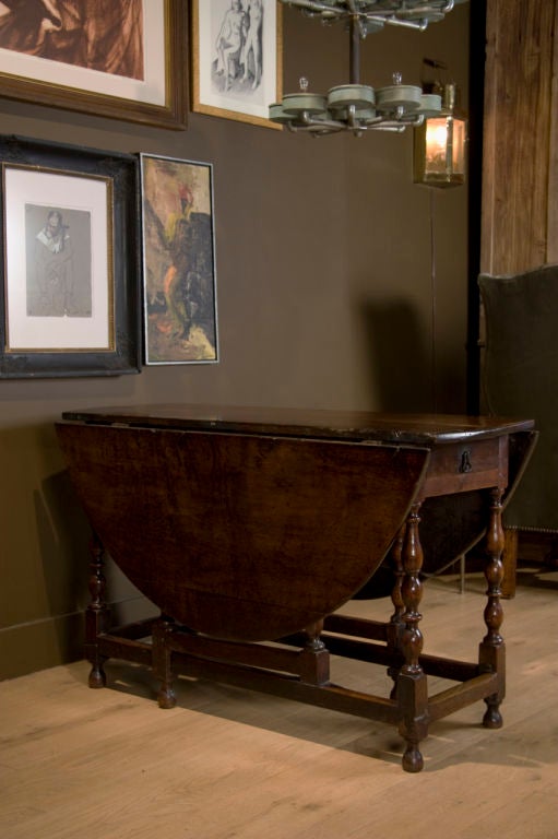 William and Mary Oak Drop Leaf Gateleg Table