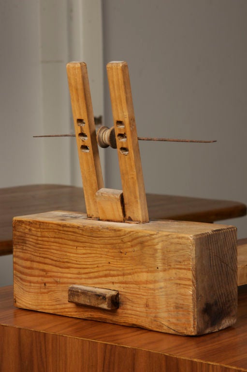 Charkha/Quill Spinning Wheel. 3