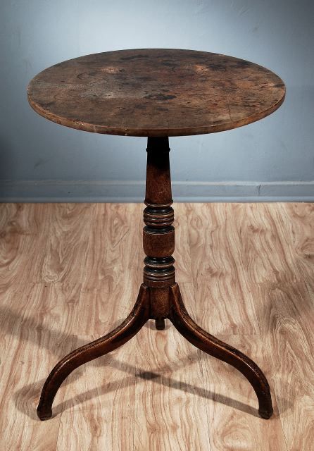 18th Century and Earlier Petite George III Sun Bleached Mahogany Tilt Top Table For Sale