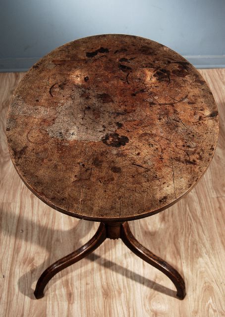 Petite George III Sun Bleached Mahogany Tilt Top Table For Sale 1
