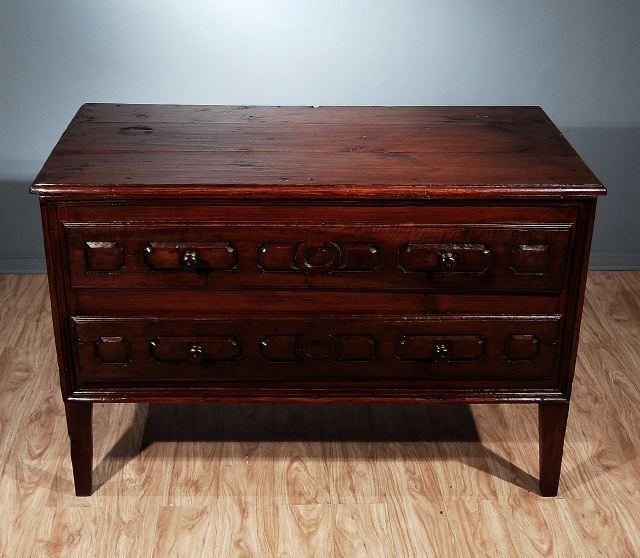 Provincial Catalan Commode