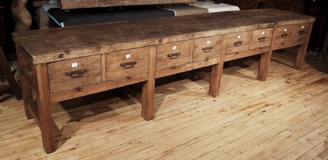 A Very Large Scale Atelier Counter