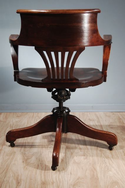 19th Century Elegant Fauteuil de Bureau
