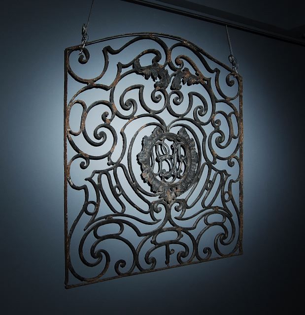 17th Century Rococo Iron Grille