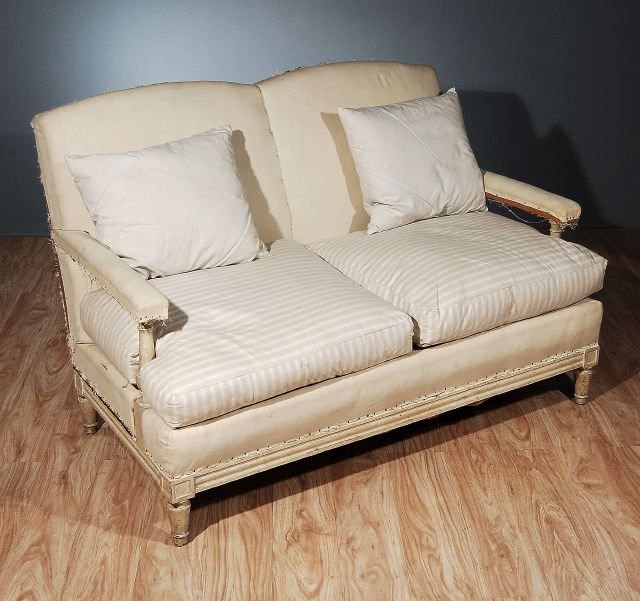 Directoire Style White Painted Canape, in the manner of Jansen