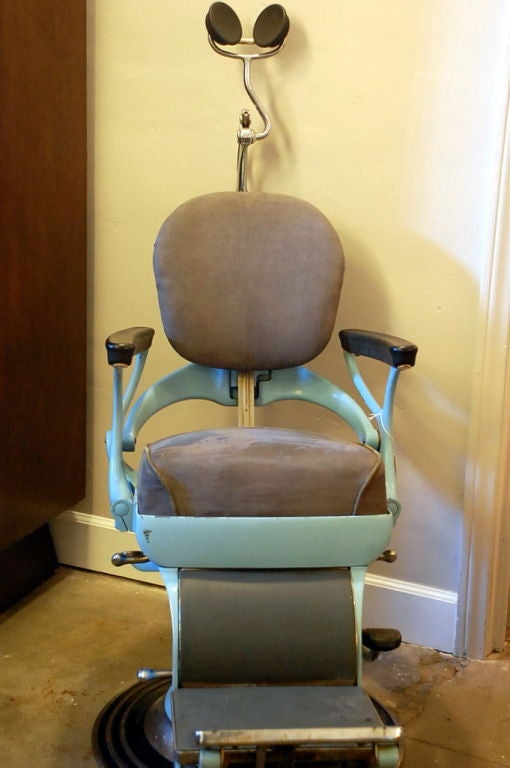 American Heavy articulated dentist chair