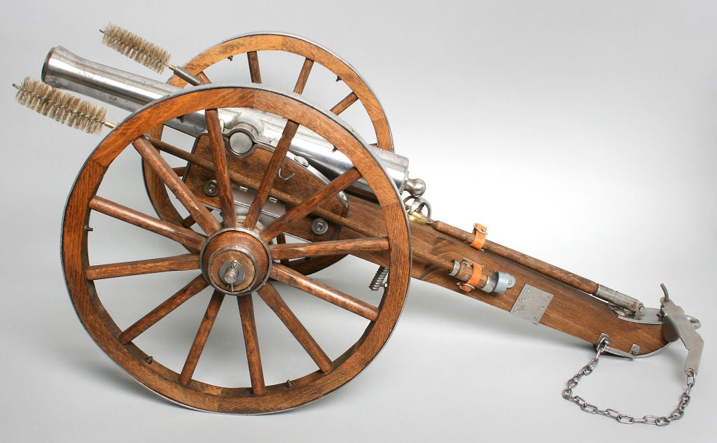 This is a fabulous piece.  It actually works.<br />
*Measuring 15 1/4