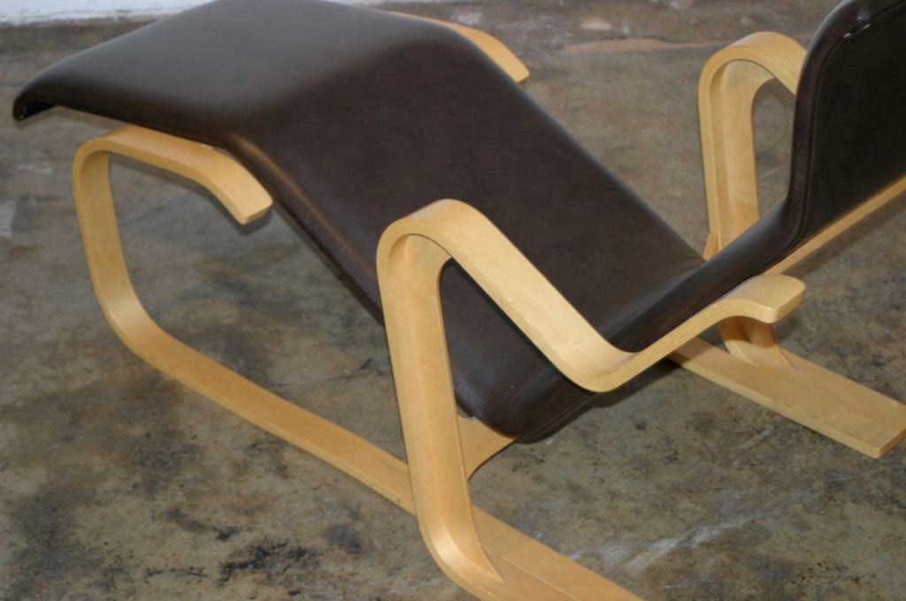 Marcel Breuer for Knoll Chaise In Excellent Condition In St. Louis, MO