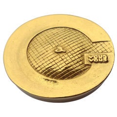 "Hungry 4 You" gilt bronze compact by LINE VAUTRIN