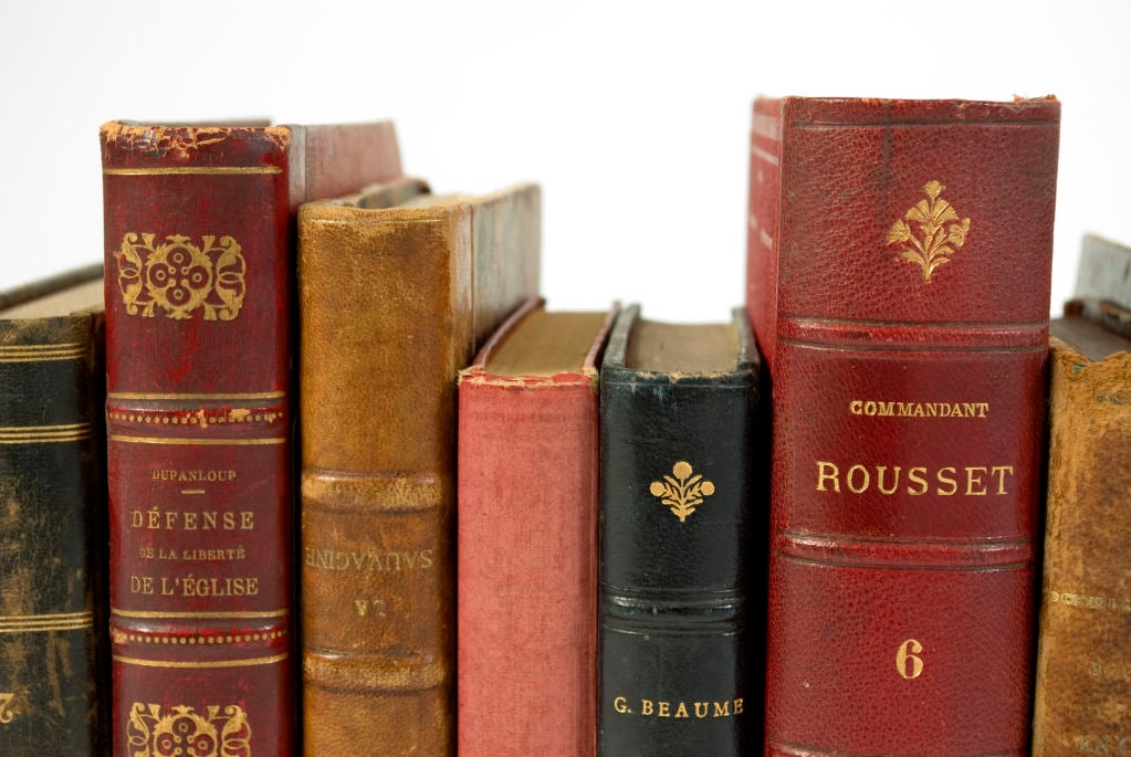 Beautiful Old Leather Books In Good Condition For Sale In San Francisco, CA