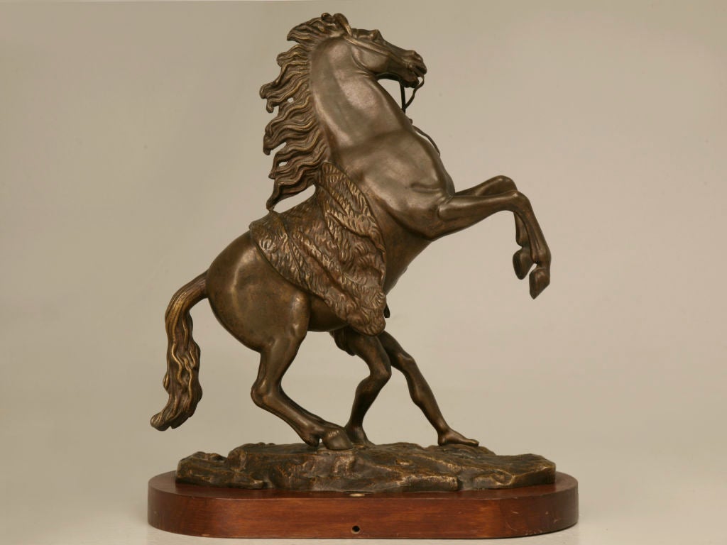 antique horse statue