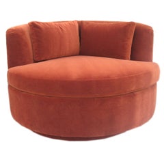 Swivel Love Chair in the Manner of Milo Baughman