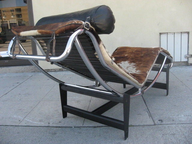 Mid-20th Century LC-4 Chaise by Le Corbusier and Charlotte Perriand