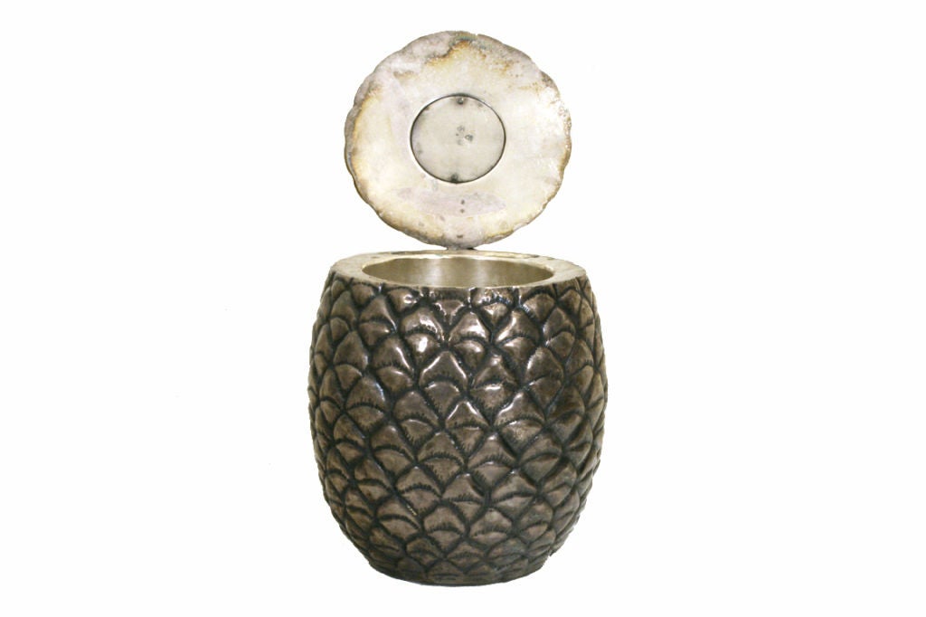 nicely cast in great detail with the stem showing tarnish, the leaves of a thinner silver, with hallmarks at the hinged bottom and bottom