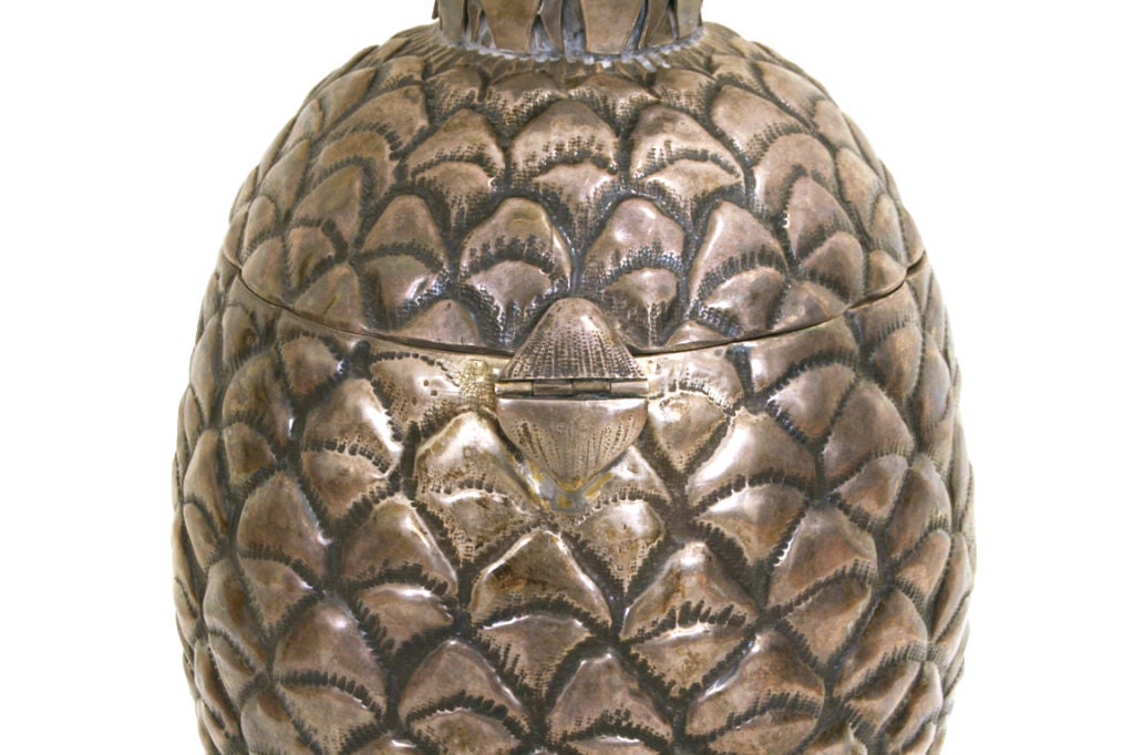 A Carillon Silver Pineapple-Form Hinged Top Ice Bucket In Excellent Condition In Atlanta, GA