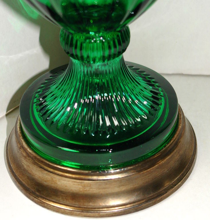 Lampen aus smaragdgrünem Glas, Paar im Zustand „Gut“ im Angebot in New York, NY
