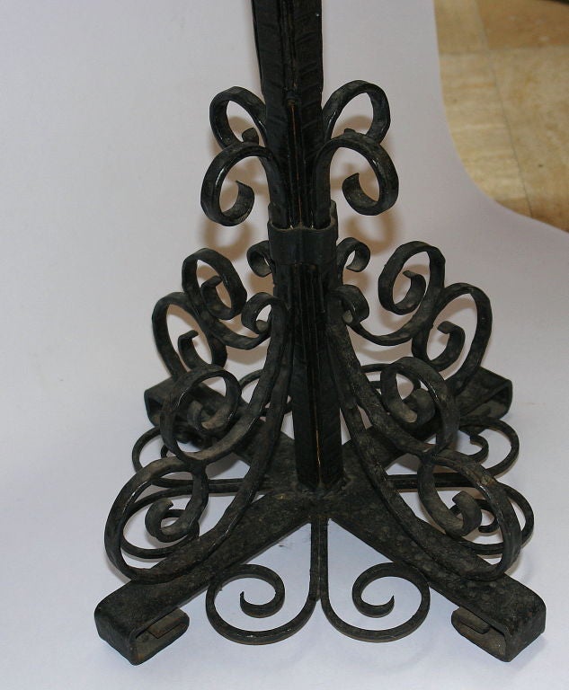 Arts and Crafts Iron Floor Lamp In Good Condition For Sale In New York, NY