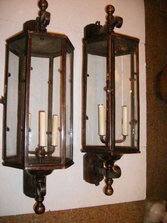 Set of 4 Large Outdoor Lanterns In Excellent Condition In New York, NY