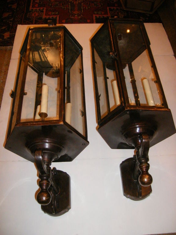 Set of 4 Large Outdoor Lanterns 1
